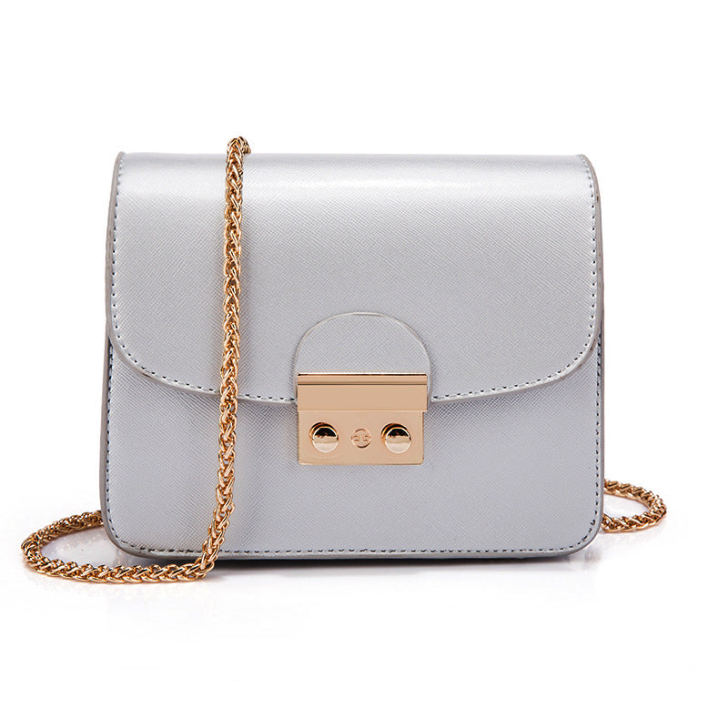 Chain ladies shoulder bag