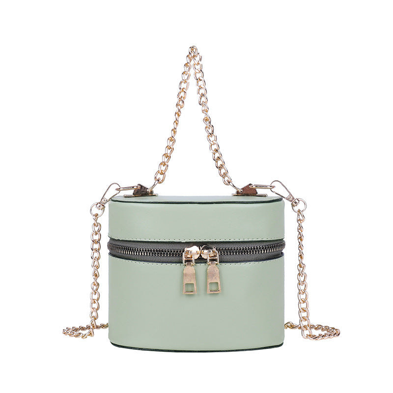 Chain crossbody bucket bag