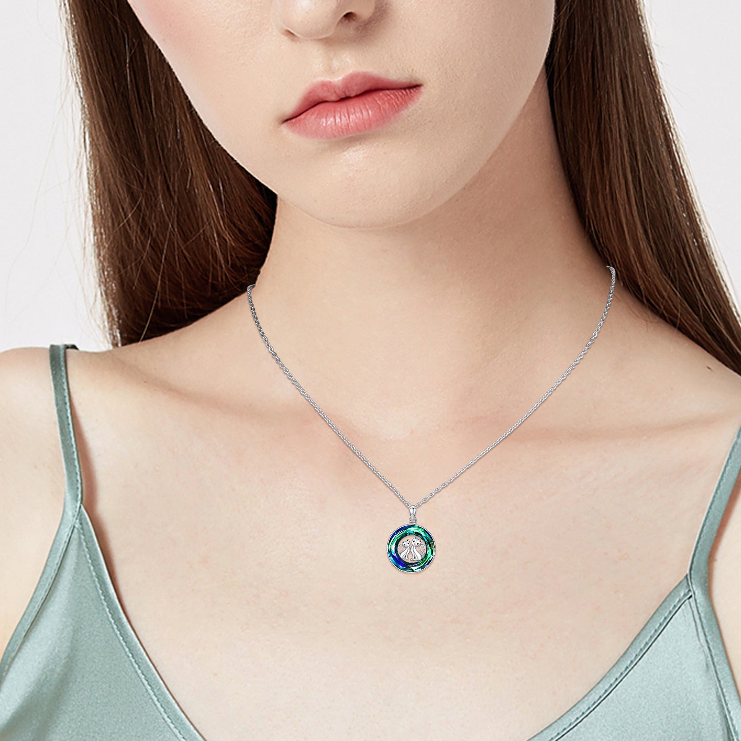 Crystal Circle Cat Pendant Necklace in 925 Sterling Silver