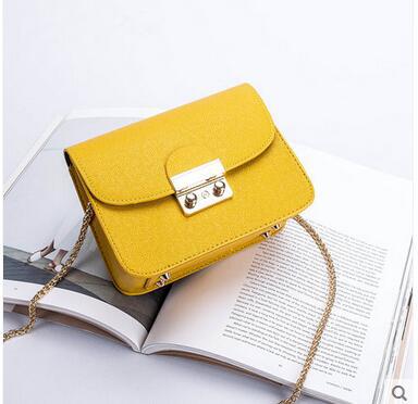 Chain ladies shoulder bag